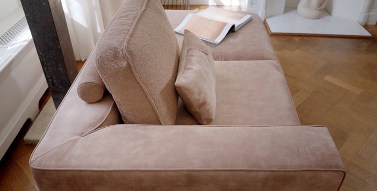 Modulares Sofa mit minimalistischem Look