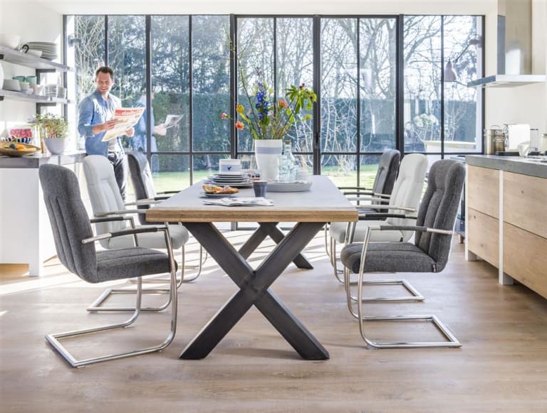 Comment choisir la forme de sa table de salle à manger ?