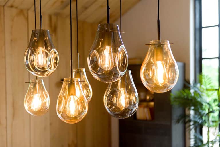 Wandlampen, Hängelampen oder Stehlampen: Was sind die Vorteile der einzelnen Lampentypen?